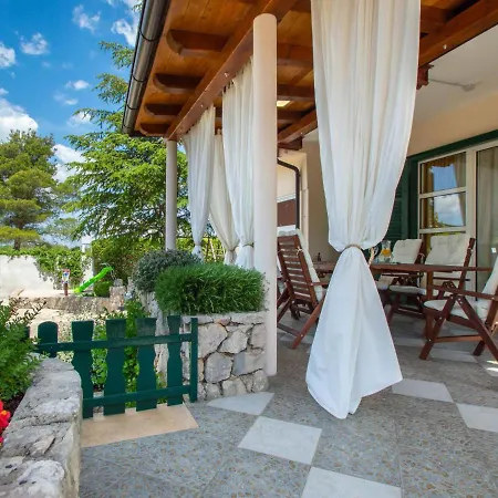 Vikendica Holiday Home Anka By Interhome *